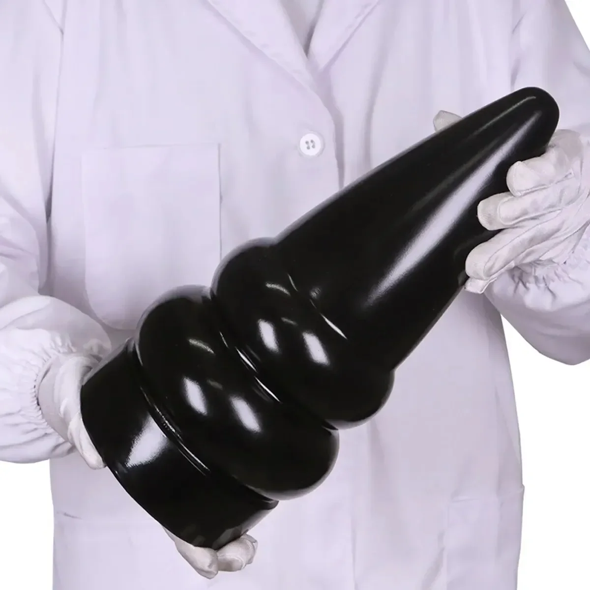 analdehnung mit großem pvc plug