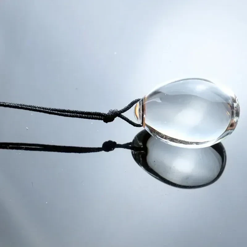 transparente analkette mit glaskugeln